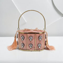 THE GLITZ GRID GRAB