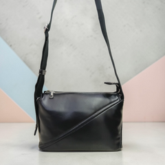 STRUCTURED PRISM SHOULDER BAG